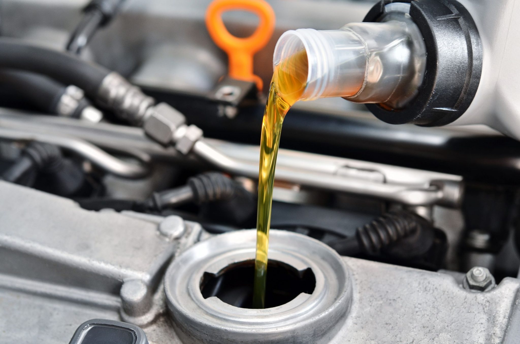 Consejos para revisar el aceite de tu coche
