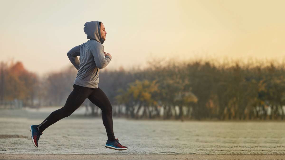 correr con gorra